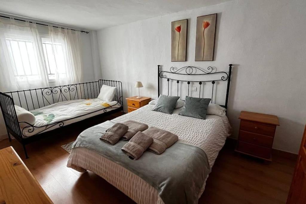 Casa De 5 Habitaciones Hasta 9 Plazas, La Casilla En Durcal, Granada ภายนอก รูปภาพ